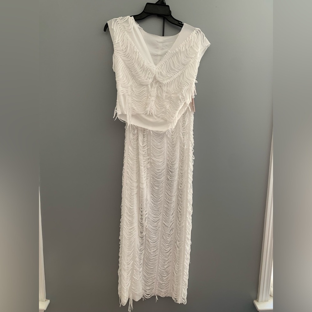 Micas v neck crop top with maxi skirt
